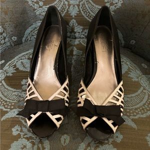 Black and White Bow Heels